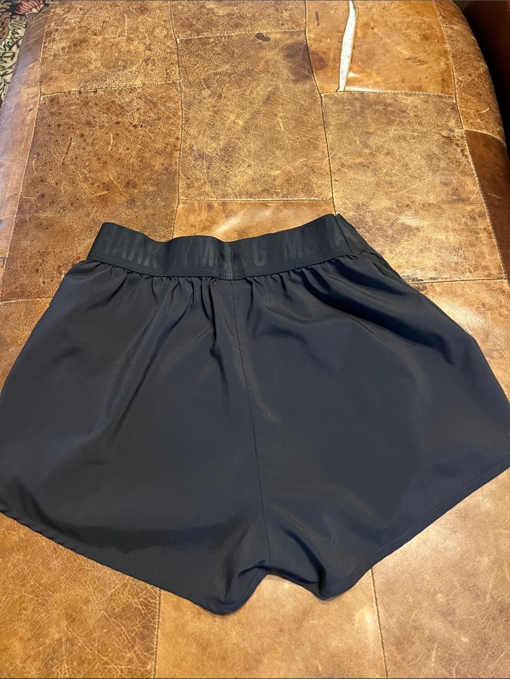 Gymshark women’s loose fit shorts black size medium - Picture 4 of 4